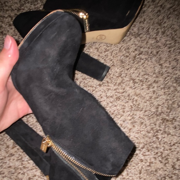 Michael Kors Heels - Picture 4 of 6